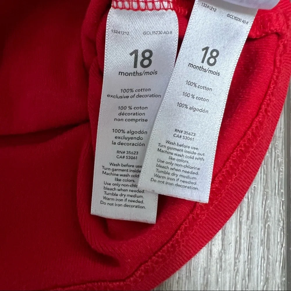 CARTERS LONG SLEEVE PJS RED HEARTS 18MO